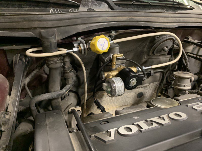 Triangle Motor Volvo 850 gas car 6